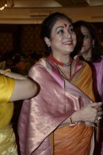 Tina Ambani at North Mumbai durga pooja in Mumbai on 22nd Oct 2012 (47).JPG